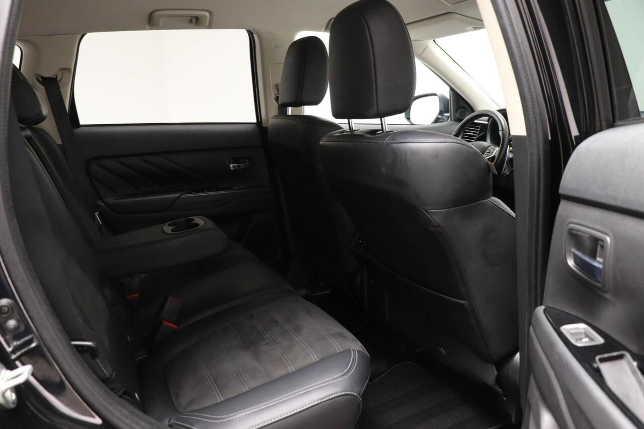 Mitsubishi OUTLANDER 2.4 PHEV Pure | HALF LEDER | DAB | CAMERA