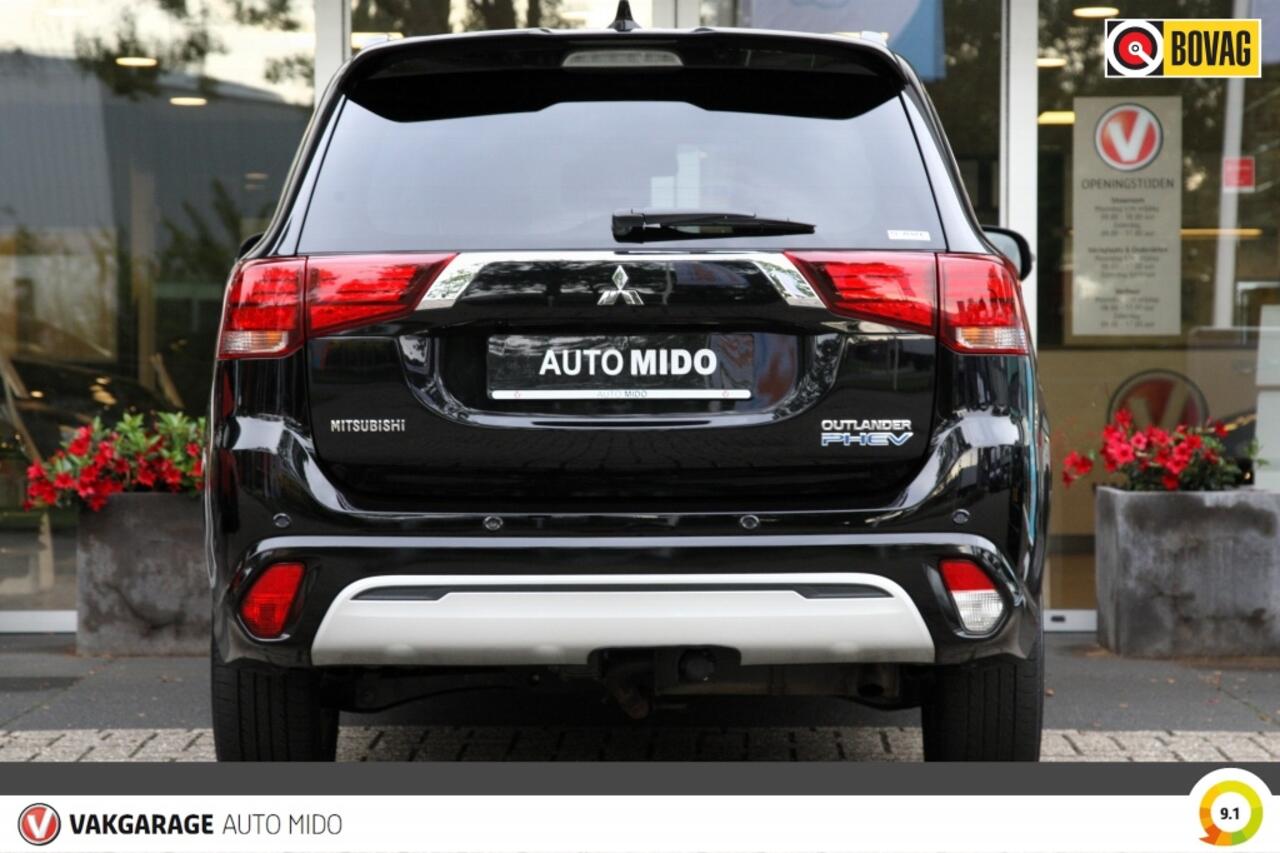 Mitsubishi OUTLANDER 2.4 PHEV 4WD Instyle | Trekhaak | Winterbanden set