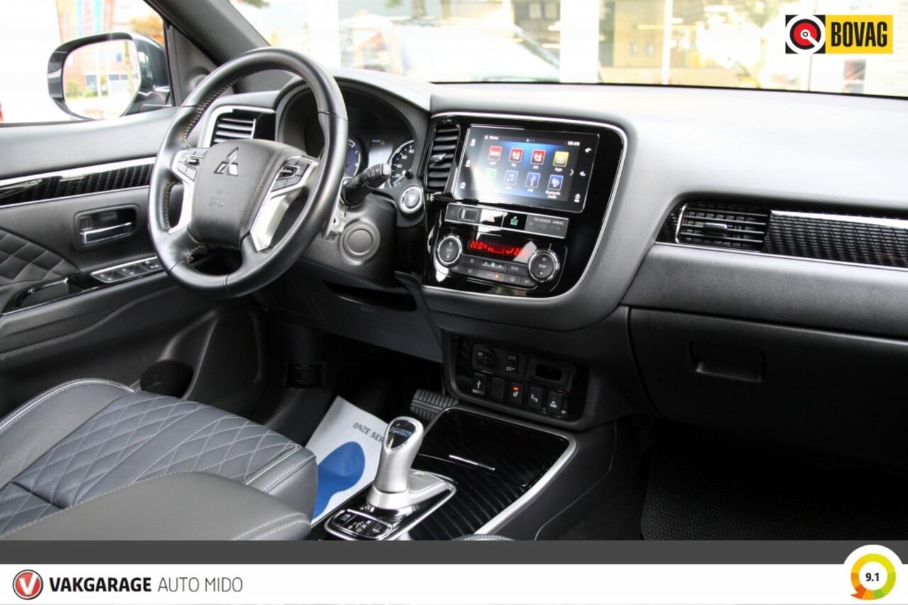 Mitsubishi OUTLANDER 2.4 PHEV 4WD Instyle | Trekhaak | Winterbanden set