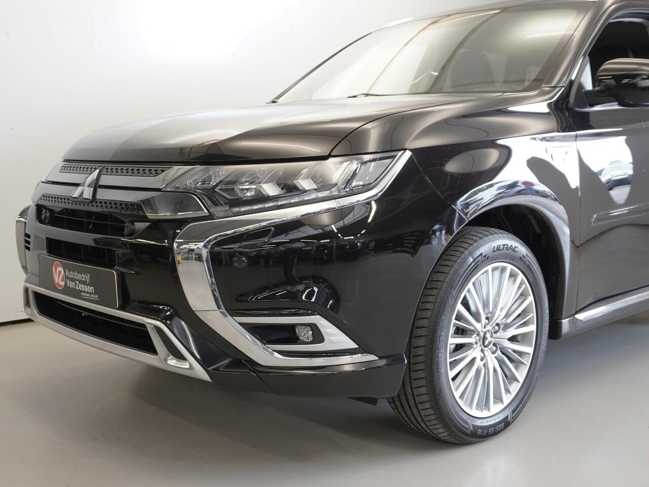 Mitsubishi OUTLANDER 2.4 PHEV Intense | NL Auto | Trekhaak | App Connect | Garantie tot 11-05-2027!