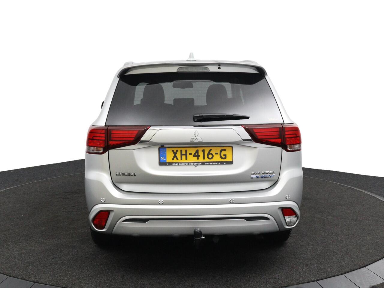 Mitsubishi OUTLANDER 2.4 PHEV Intense+ Rijklaarprijs! Dealeronderhouden! Trekhaak!