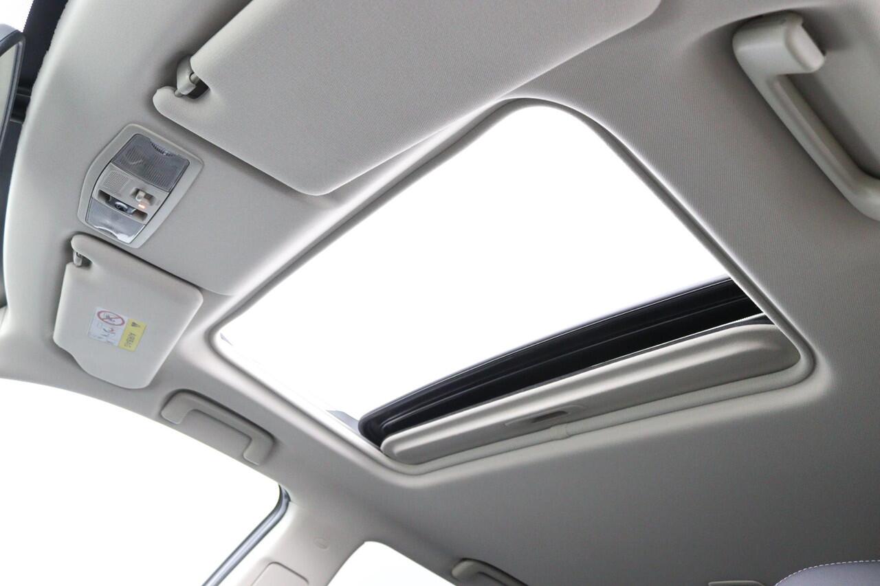 Mitsubishi OUTLANDER 2.4 PHEV Intense+ Rijklaarprijs! Dealeronderhouden! Trekhaak!