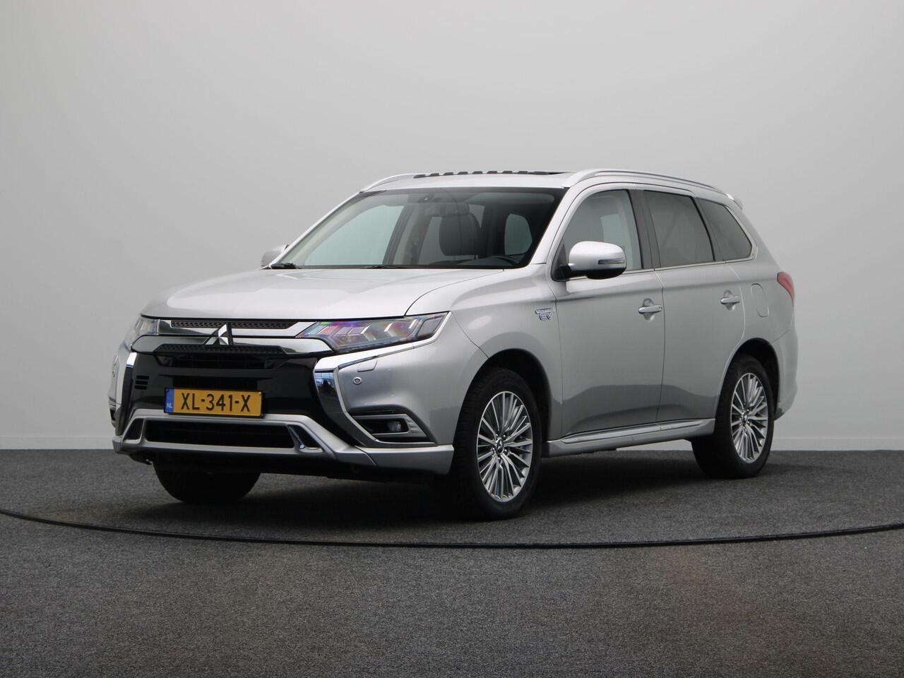 Mitsubishi OUTLANDER 2.4 PHEV Intense+ | Half leder | Stoelverwarming | panorama dak | Trekhaak |