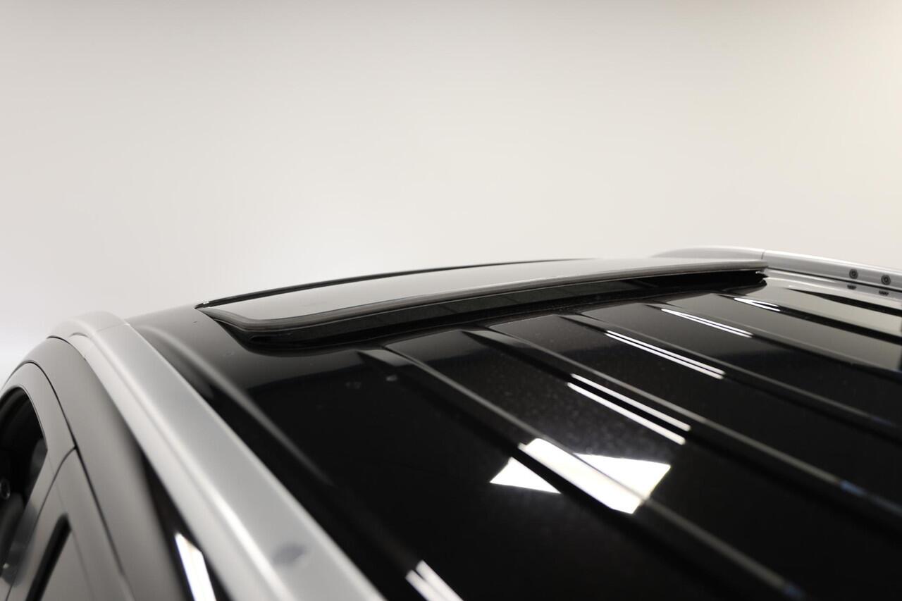 Mitsubishi OUTLANDER 2.4 PHEV Instyle | Schuif- opendak | Navi | Zomer & winterset