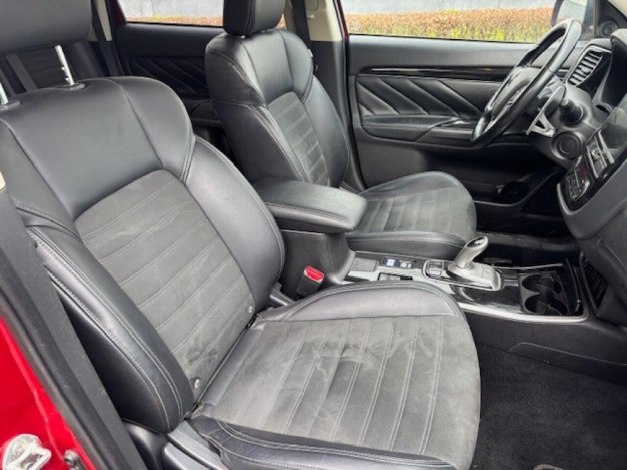 Mitsubishi OUTLANDER 2.4 PHEV Pure