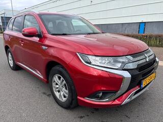 mitsubishi-outlander-2.4-phev-pure