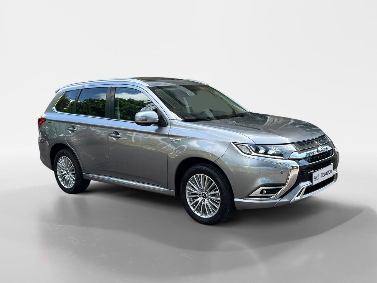 Mitsubishi OUTLANDER 2.4 PHEV Intense+ | CAMERAS | NL-AUTO | GARANTIE | TREKHAAK |