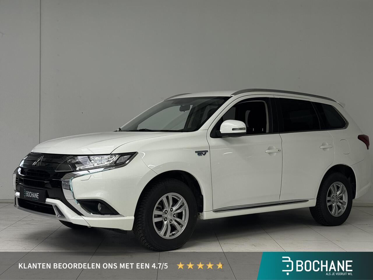 Mitsubishi OUTLANDER 2.4 PHEV Pure | Camera | Cruise control | Stoelverwarming |