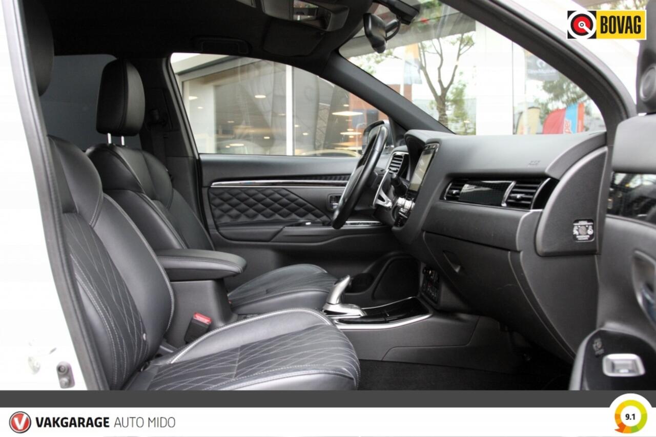 Mitsubishi OUTLANDER 2.4 PHEV 4WD Instyle | Trekhaak | Winterbanden set