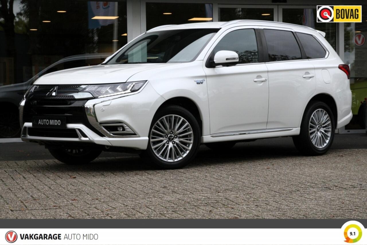 Mitsubishi OUTLANDER 2.4 PHEV 4WD Instyle | Trekhaak | Winterbanden set