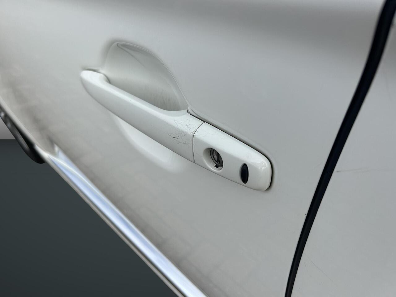 Mitsubishi OUTLANDER 2.4 PHEV Pure+