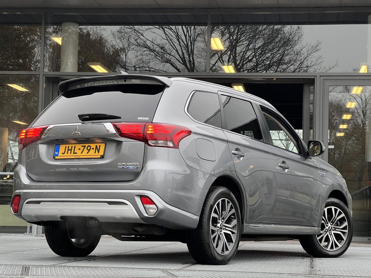 Mitsubishi OUTLANDER 2.4 PHEV Intense | Trekhaak | Cruise Control | Navigatie | FABRIEKSGARANTIE TOT 02-2028!