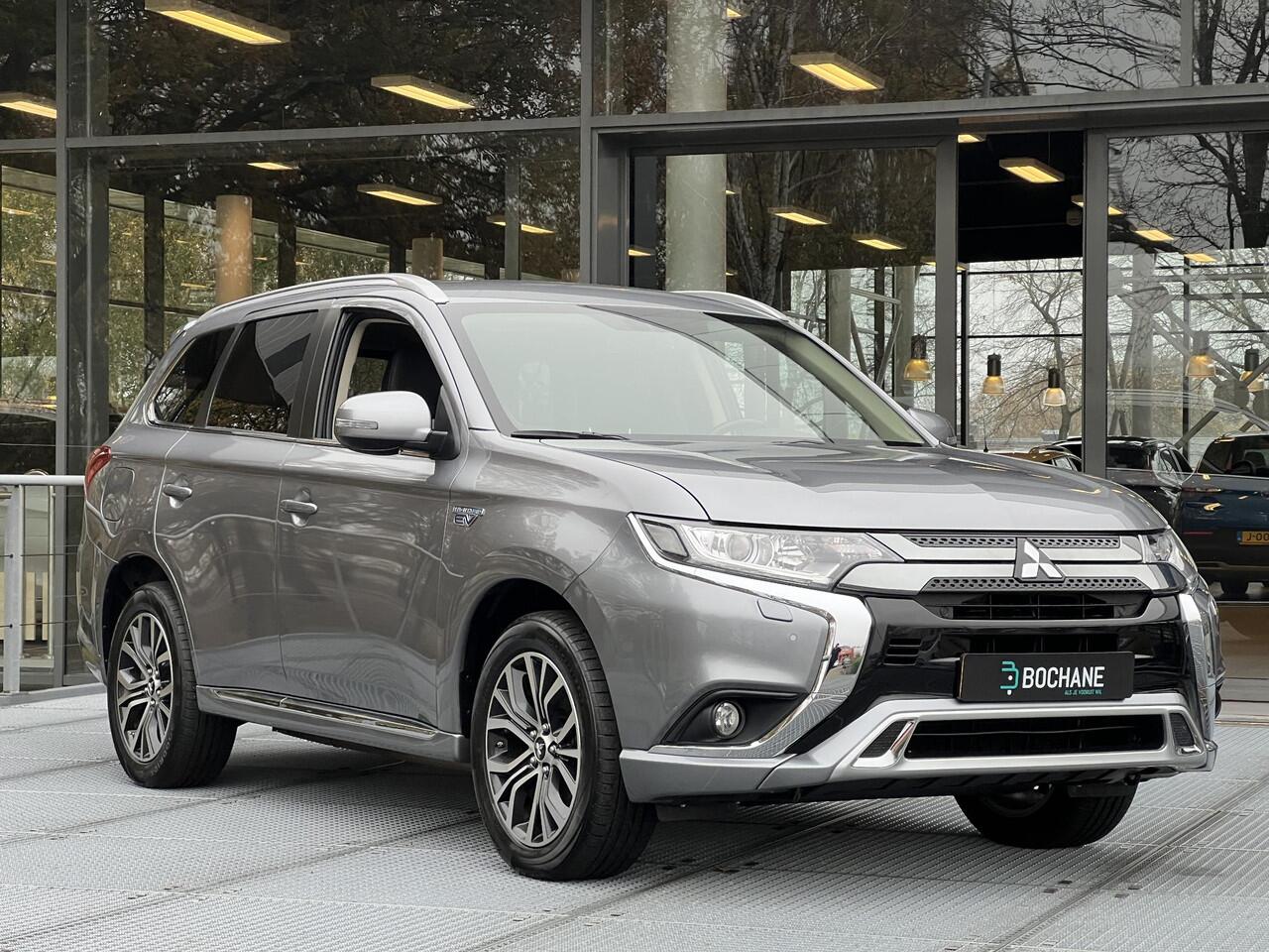 Mitsubishi OUTLANDER 2.4 PHEV Intense | Trekhaak | Cruise Control | Navigatie | FABRIEKSGARANTIE TOT 02-2028!
