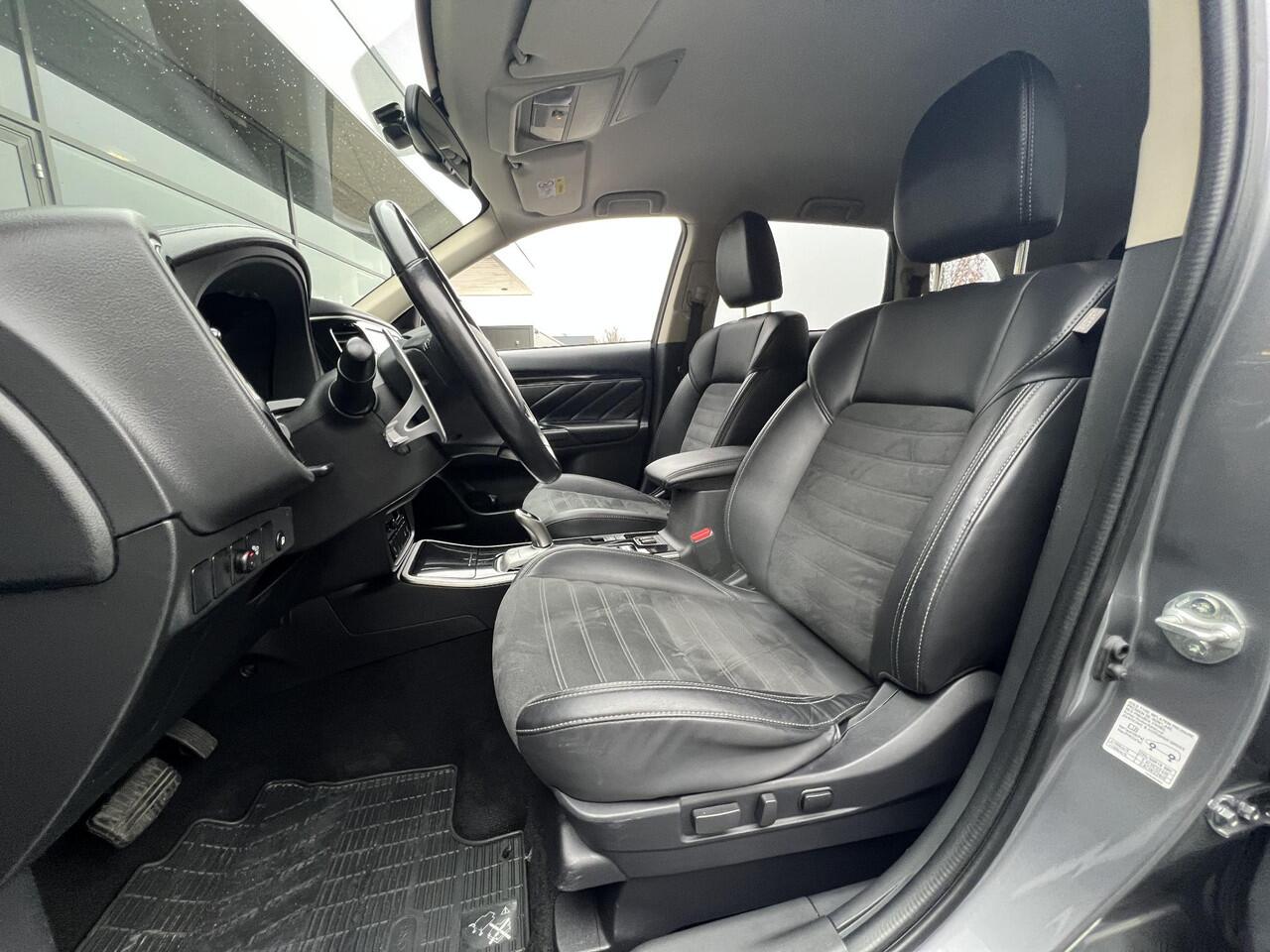 Mitsubishi OUTLANDER 2.4 PHEV Intense | Trekhaak | Cruise Control | Navigatie | FABRIEKSGARANTIE TOT 02-2028!