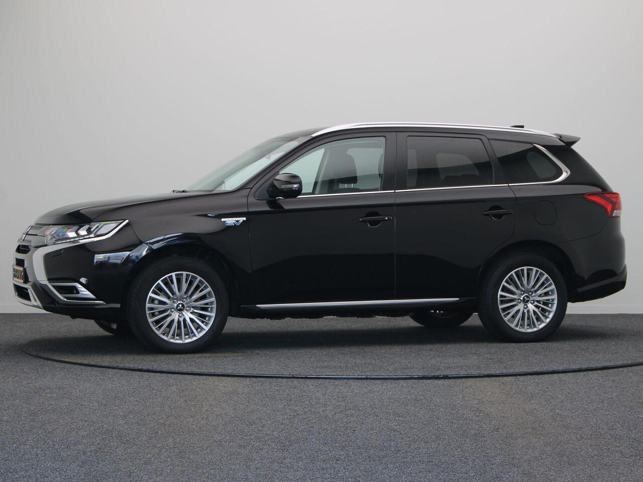 Mitsubishi OUTLANDER 2.4 PHEV Pure+ | Keyless | trekhaak | Clima | Cruise | Stoelverwarming |