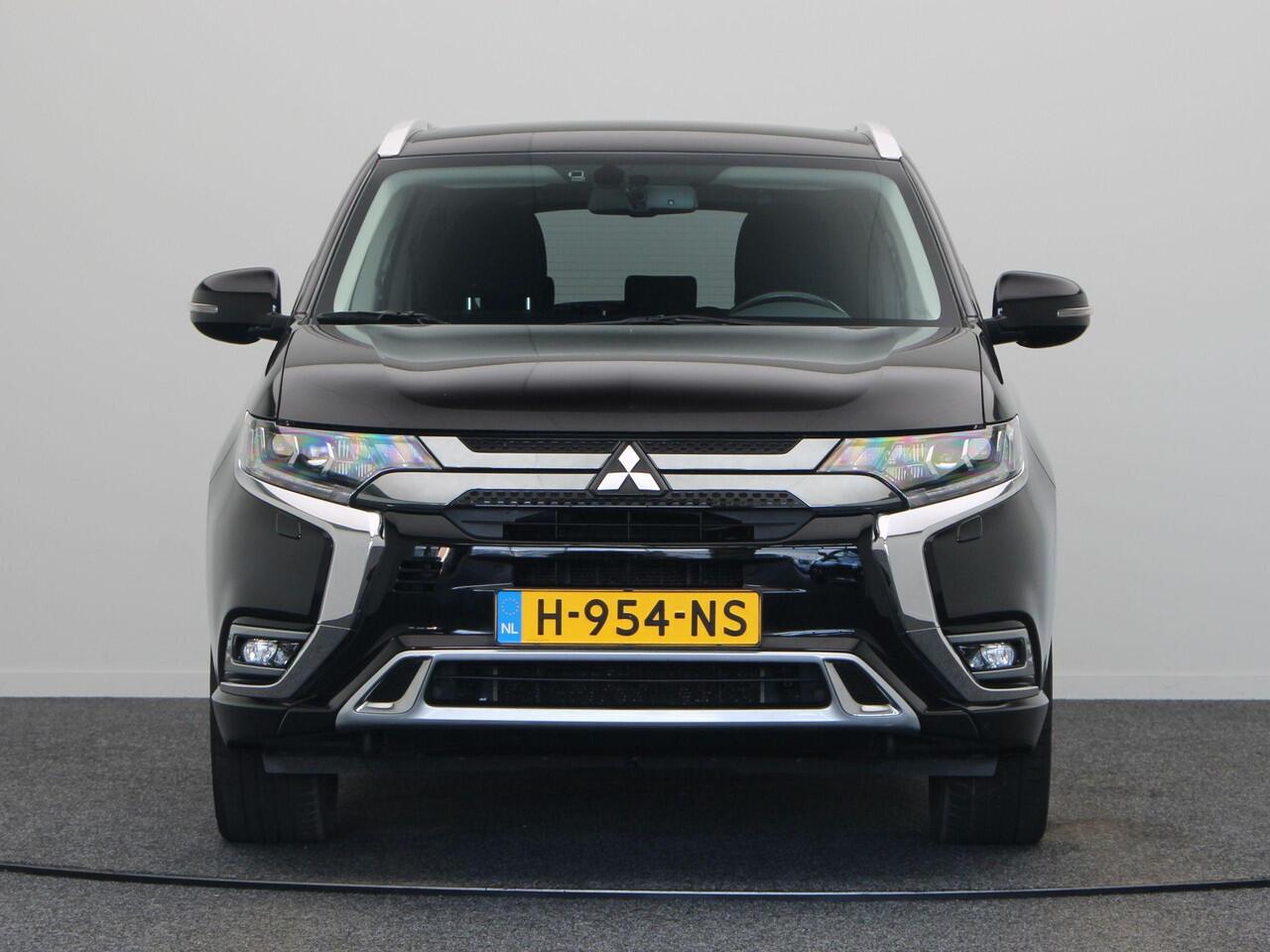 Mitsubishi OUTLANDER 2.4 PHEV Pure+ | Keyless | trekhaak | Clima | Cruise | Stoelverwarming |
