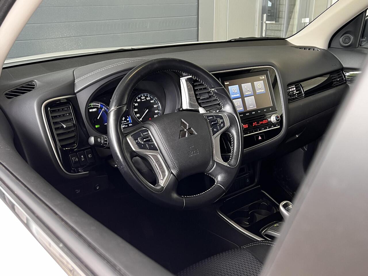 Mitsubishi OUTLANDER 2.4 PHEV Pure+ | 18" LMV | Camera | Stoelverw. | Carplay | ALL-Season | All-in rijklaarprijs