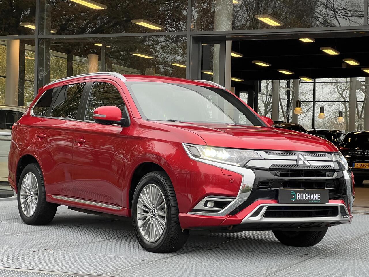 Mitsubishi OUTLANDER 2.4 PHEV Instyle | Leder | Navigatie | 360 camera