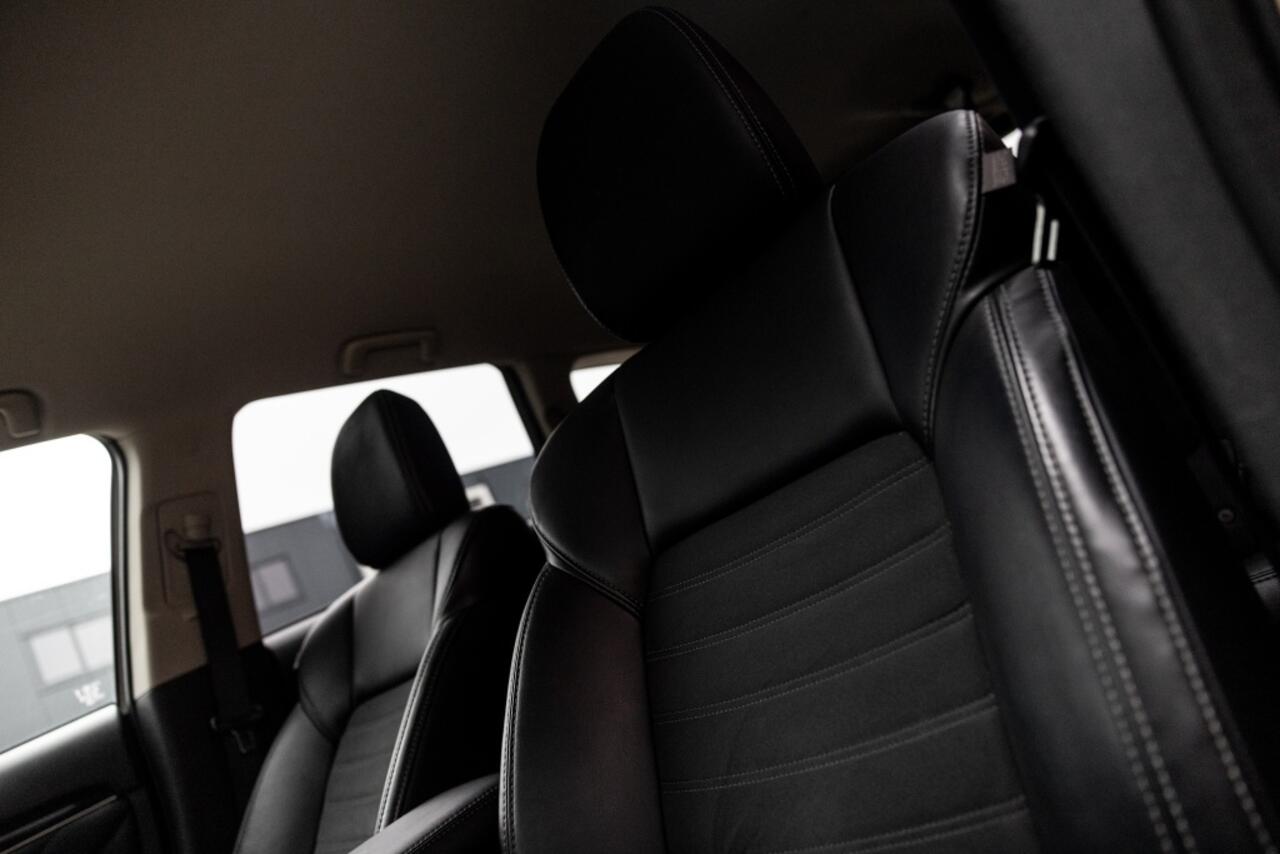 Mitsubishi OUTLANDER 2.4 PHEV Pure | Half Leer | Camera | Navi |