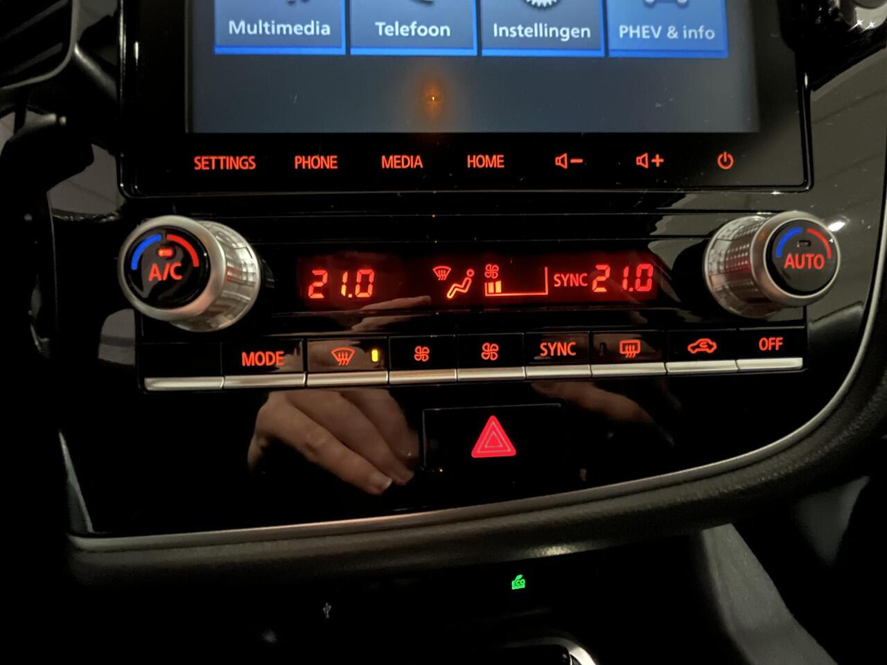 Mitsubishi OUTLANDER 2.4 PHEV Pure | Apple Carplay/Android Auto | Stoelverwarming | Camera