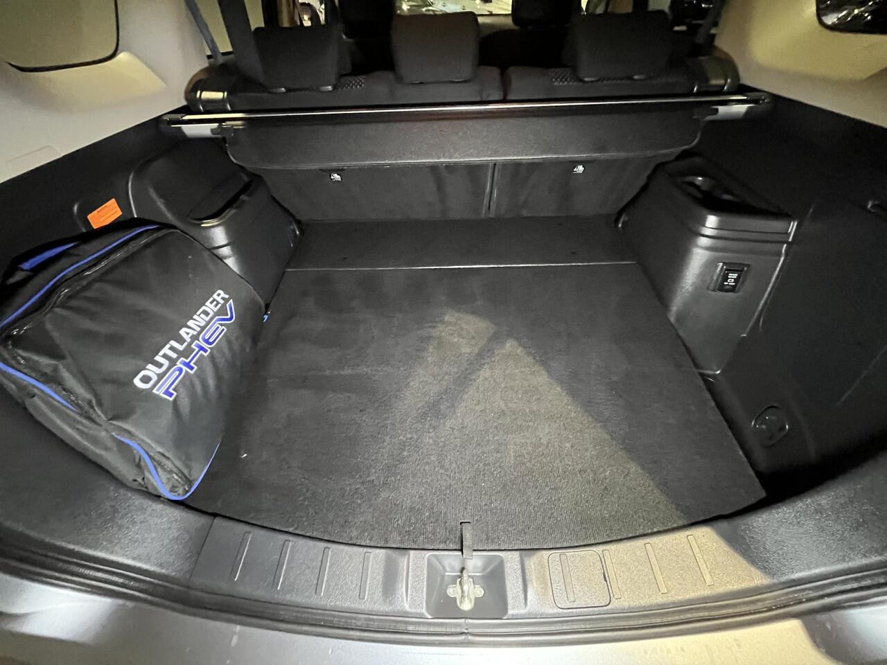 Mitsubishi OUTLANDER 2.4 PHEV Pure | Apple Carplay/Android Auto | Stoelverwarming | Camera