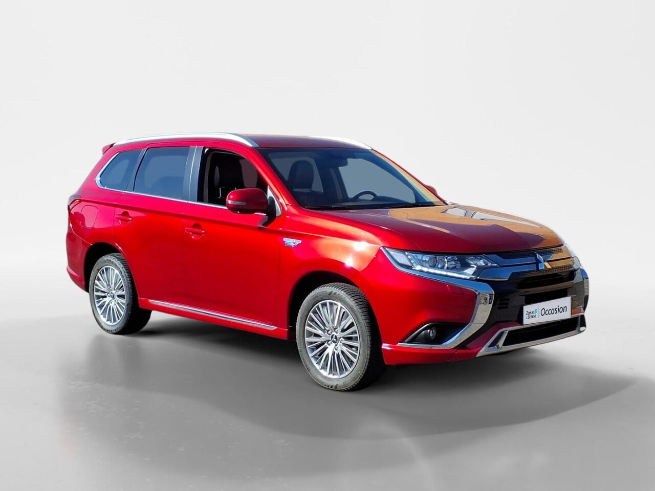 Mitsubishi OUTLANDER 2.4 PHEV Intense+ | LMV | 1500 kg Trekgewicht | Camera | Clima |