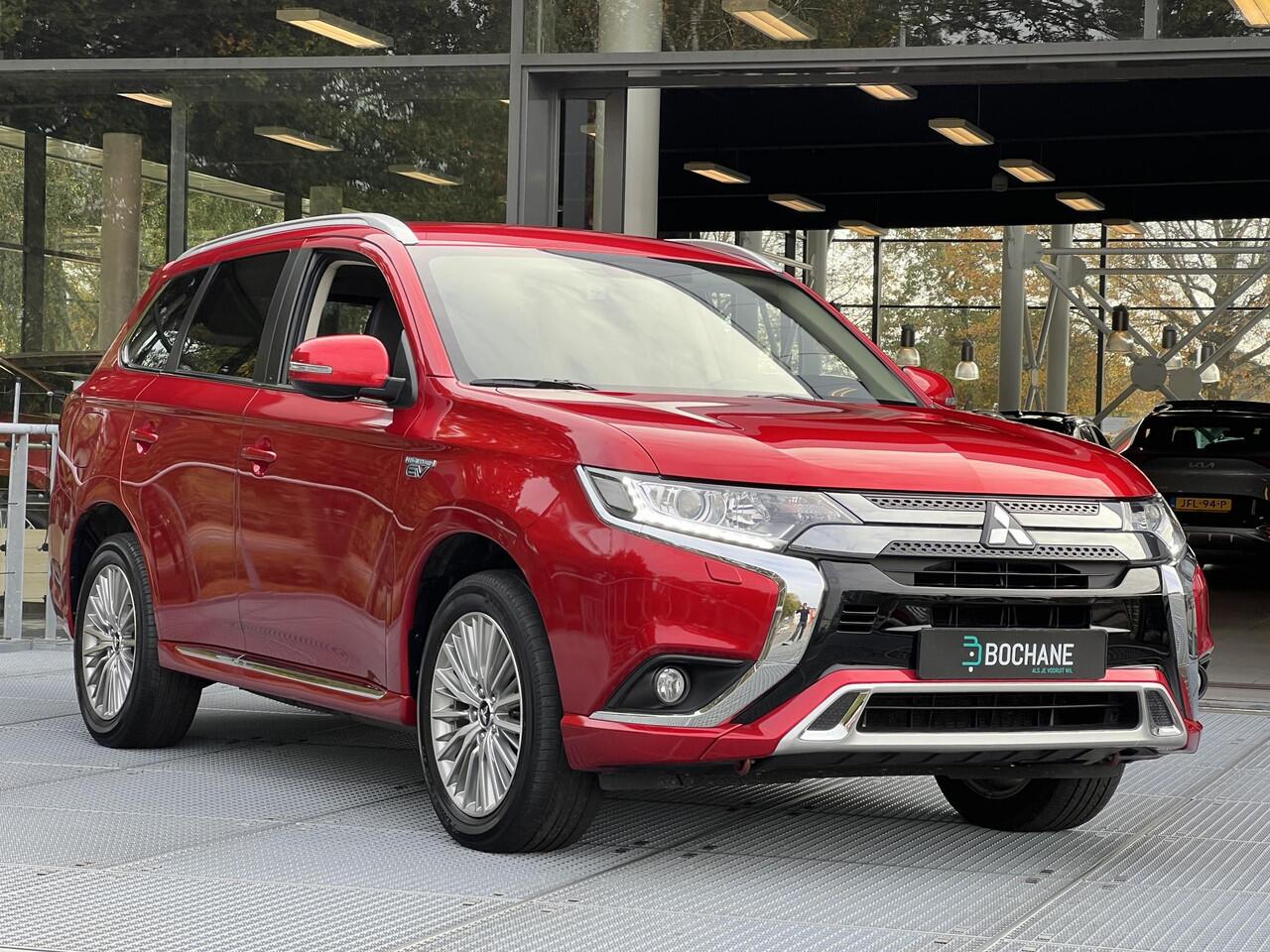 Mitsubishi OUTLANDER 2.4 PHEV Intense | Cruise Control | Navigatie | Carplay | FABRIEKSGARANTIE TOT 08-2029!