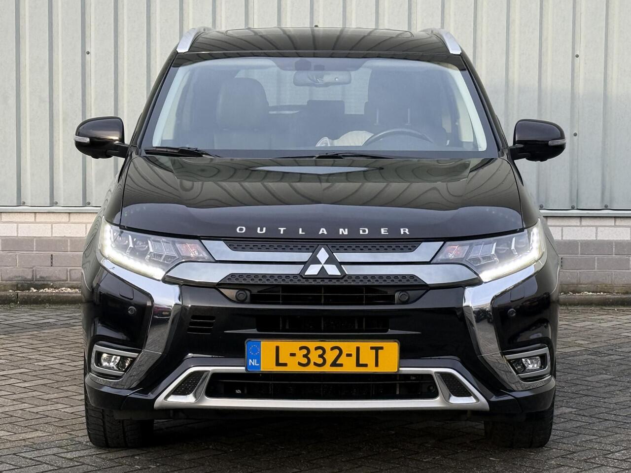 Mitsubishi OUTLANDER 2.4 PHEV Intense+ / Origineel Nederlands geleverd / Dealer onderhouden / 92% SOH / 360 Camera / Navigatie / Apple CarPlay/Android Auto / Full LED / Schuif/Kanteldak / Dealer onderhouden / Stoel- en Stuurverwarming /