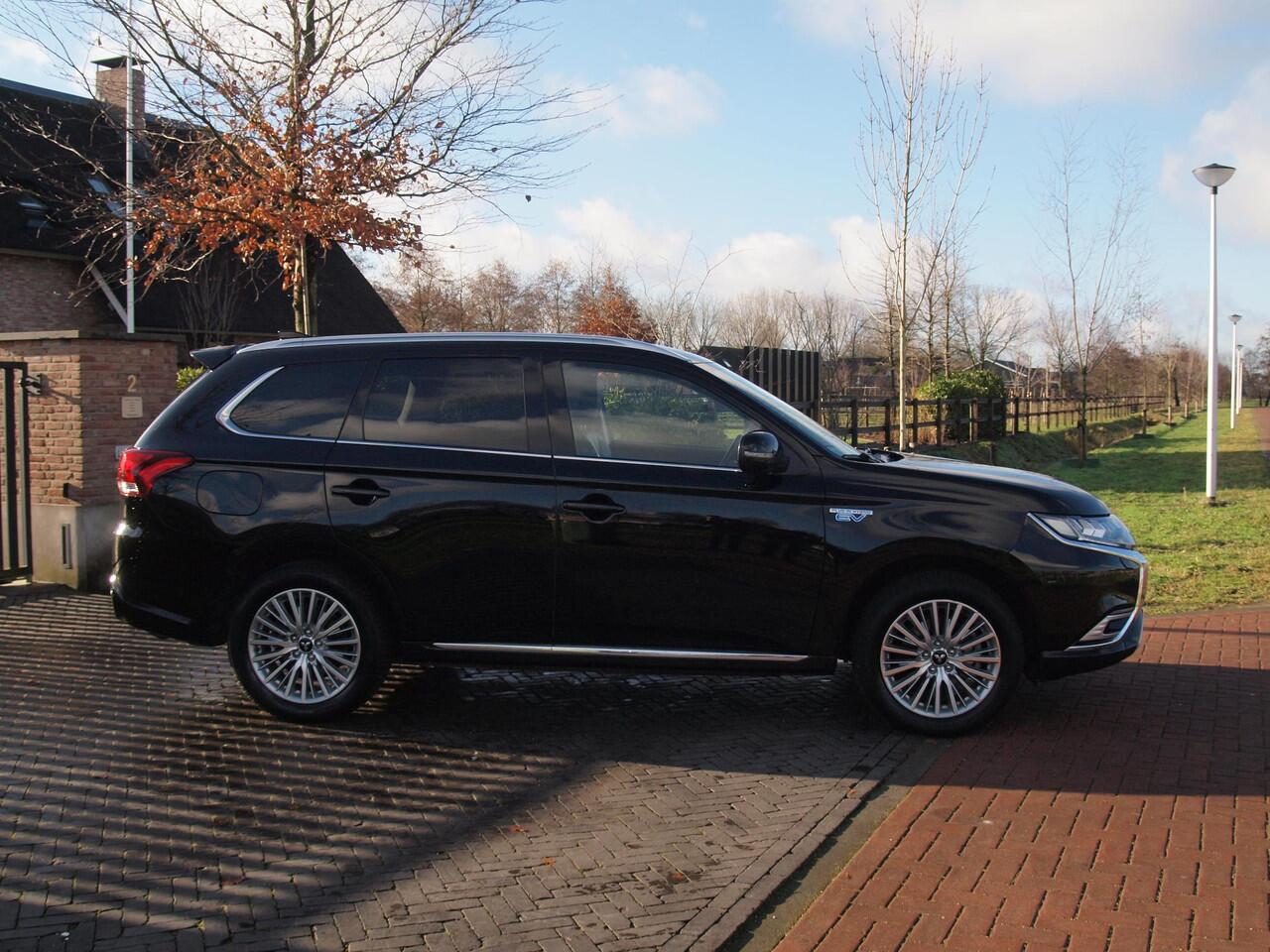 Mitsubishi OUTLANDER 2.4 PHEV Intense | Camera | Apple Carplay | Cruise Control | NL-auto |