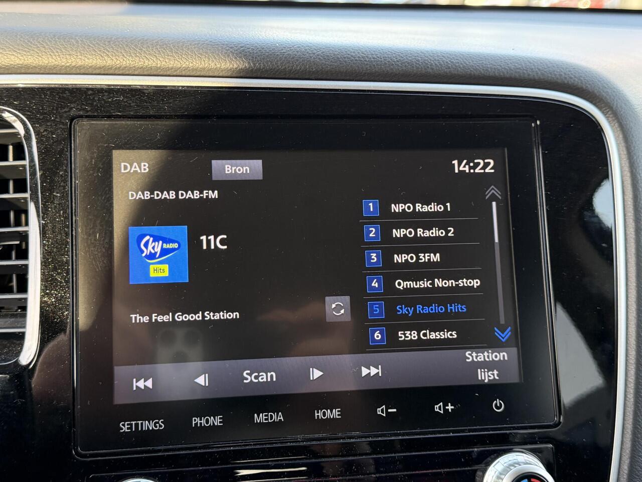 Mitsubishi OUTLANDER 2.4 PHEV Intense