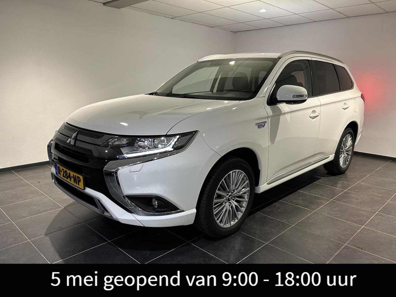 Mitsubishi OUTLANDER 2.4 PHEV Pure+ | Apple Carplay/Android Auto | Trekhaak | Achteruitrijcamera |