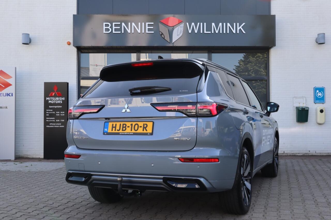 Mitsubishi OUTLANDER 2.4 PHEV Instyle+ Trekhaak/Massage/Memory/PanoDak