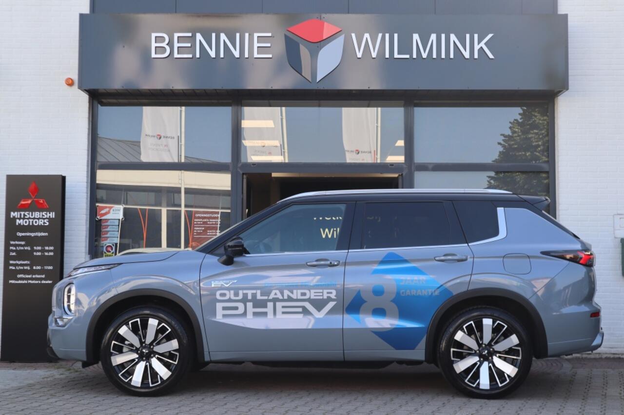 Mitsubishi OUTLANDER 2.4 PHEV Instyle+ Trekhaak/Massage/Memory/PanoDak