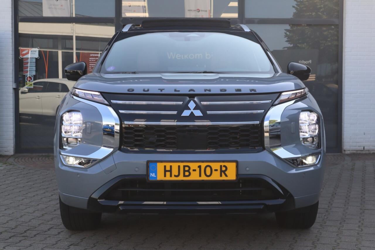 Mitsubishi OUTLANDER 2.4 PHEV Instyle+ Trekhaak/Massage/Memory/PanoDak
