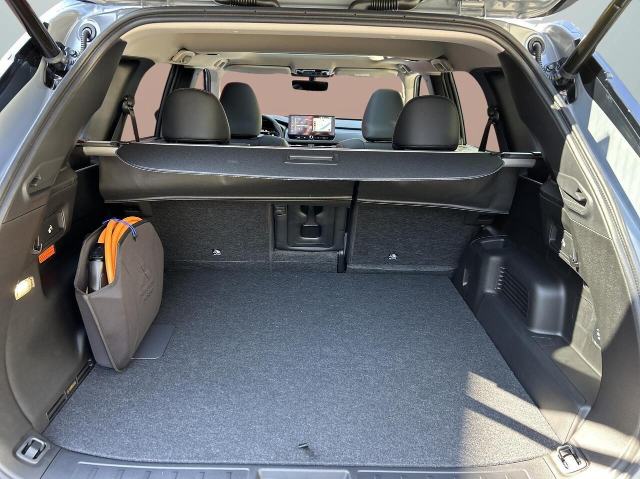 Mitsubishi OUTLANDER 2.4 PHEV Instyle | Rijklaar | Navigatie | 360 Camera | Panoramadak | Trekhaak | All-Seasonbanden