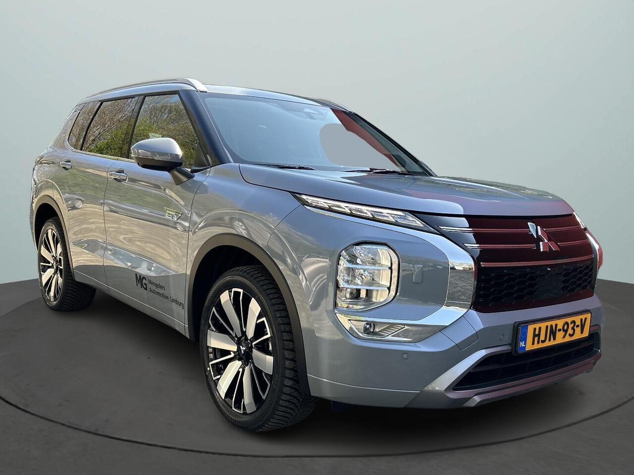 Mitsubishi OUTLANDER 2.4 PHEV Instyle | Rijklaar | Navigatie | 360 Camera | Panoramadak | Trekhaak | All-Seasonbanden