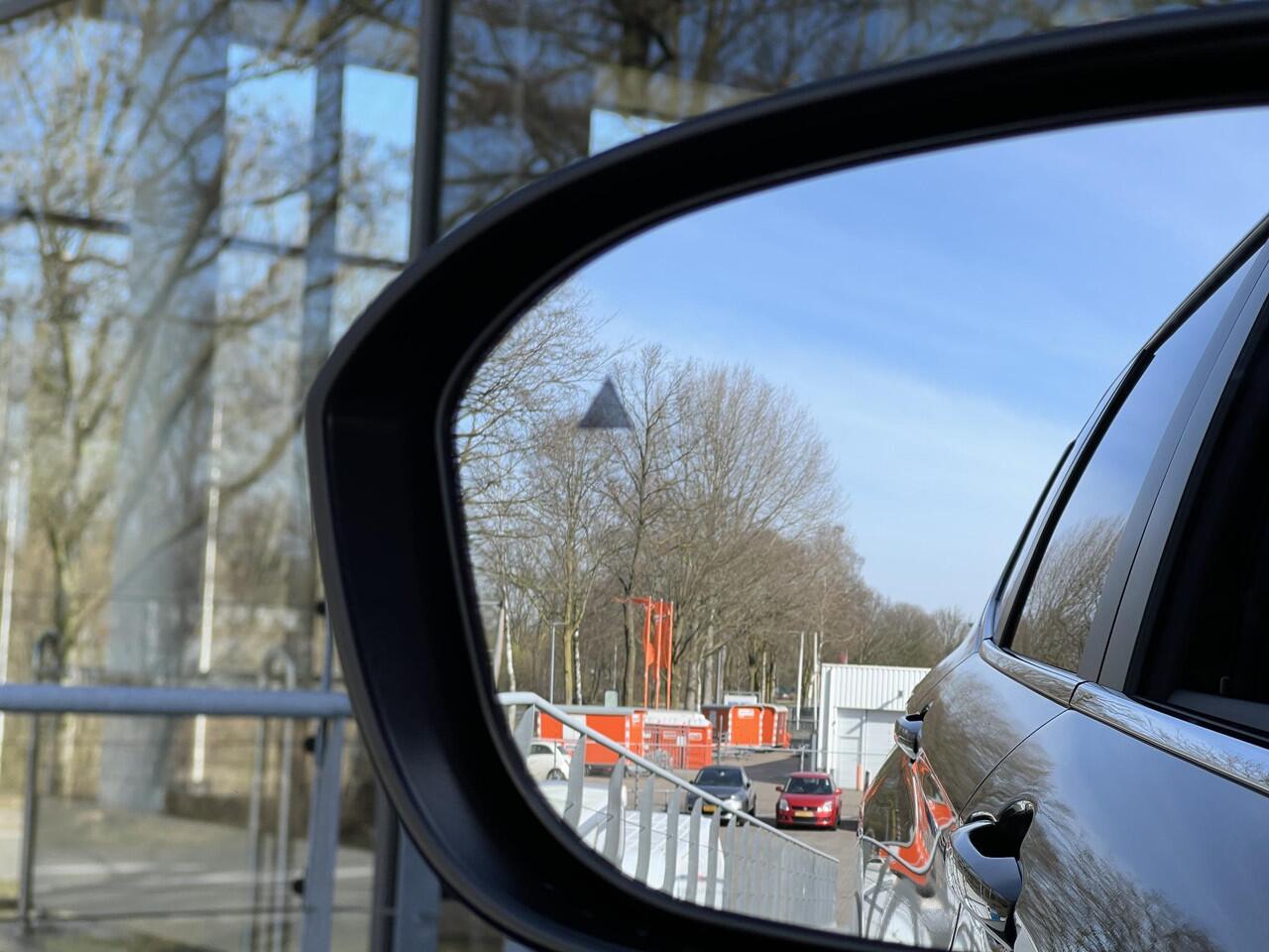 Mitsubishi OUTLANDER 2.4 PHEV First Edition | NIEUW MODEL EN DIRECT UIT VOORRAAD LEVERBAAR!