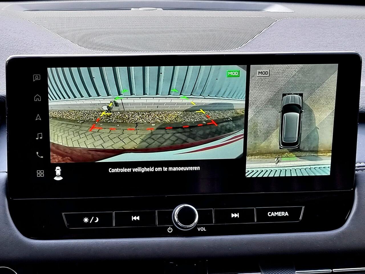 Mitsubishi OUTLANDER 2.4 PHEV Instyle / ¤4000,- Voordeel Op Nieuwprijs / Rijklaarprijs / Elektrische Range 86 KM WLTP / 1600 KG Trekgewicht / 8 Jaar fabrieksgarantie