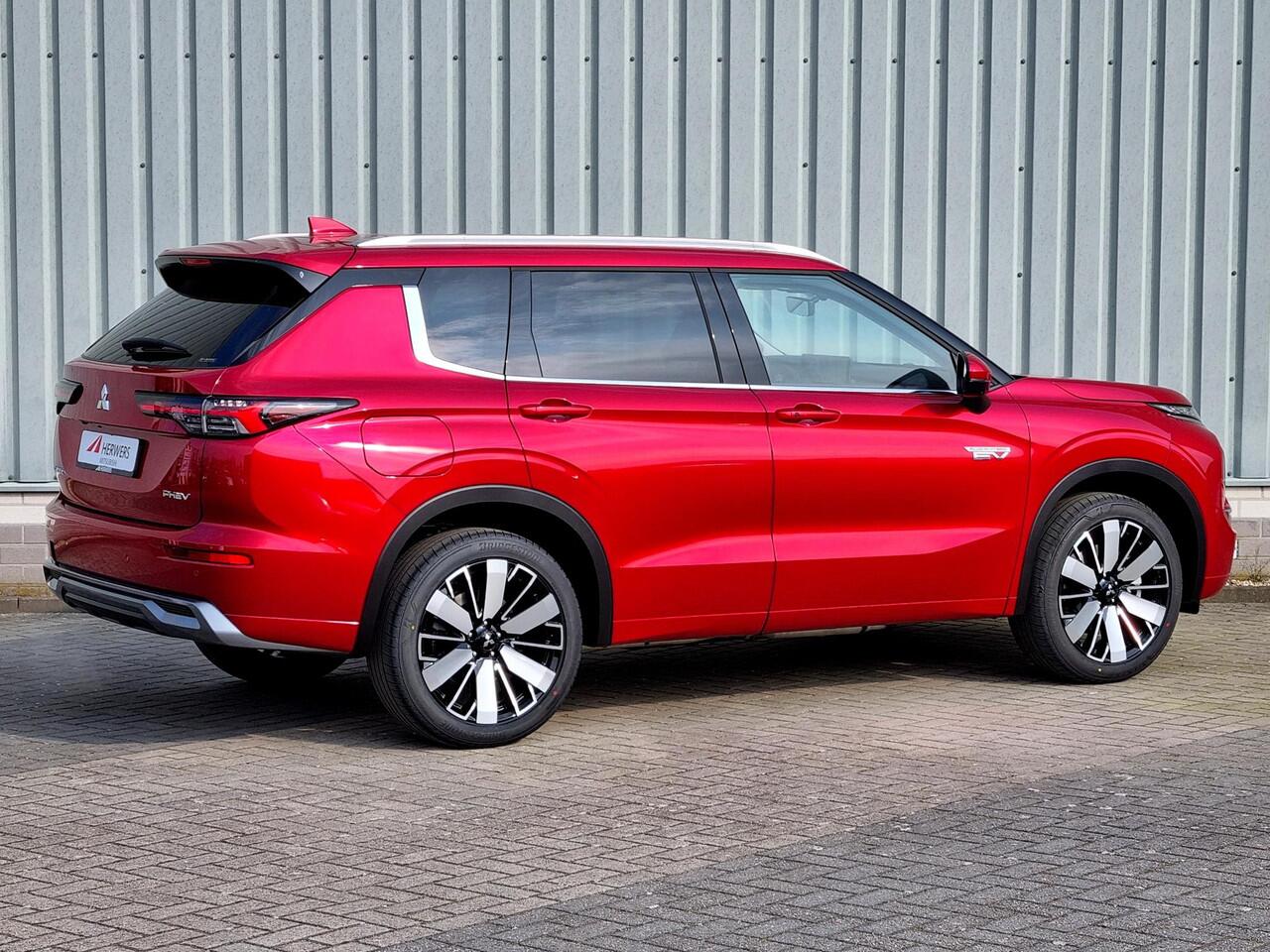 Mitsubishi OUTLANDER 2.4 PHEV Instyle / ¤4000,- Voordeel Op Nieuwprijs / Rijklaarprijs / Elektrische Range 86 KM WLTP / 1600 KG Trekgewicht / 8 Jaar fabrieksgarantie