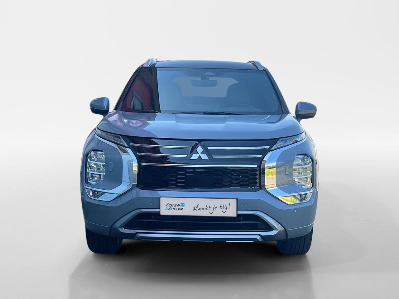 Mitsubishi OUTLANDER 2.4 PHEV Instyle+ | ¤5.000 Voorraadkorting| Meest complete versie | Automatische achterklep | Stoel verwarming/ verkoeling | Schuif-kantel dak | Stoelmassage |