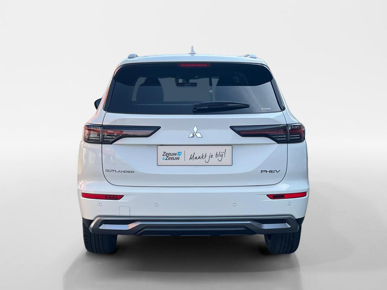 Mitsubishi OUTLANDER 2.4 PHEV First Edition |¤5.000,- VOORRAADKORTING| OP=OP| 8 Jaar garantie|