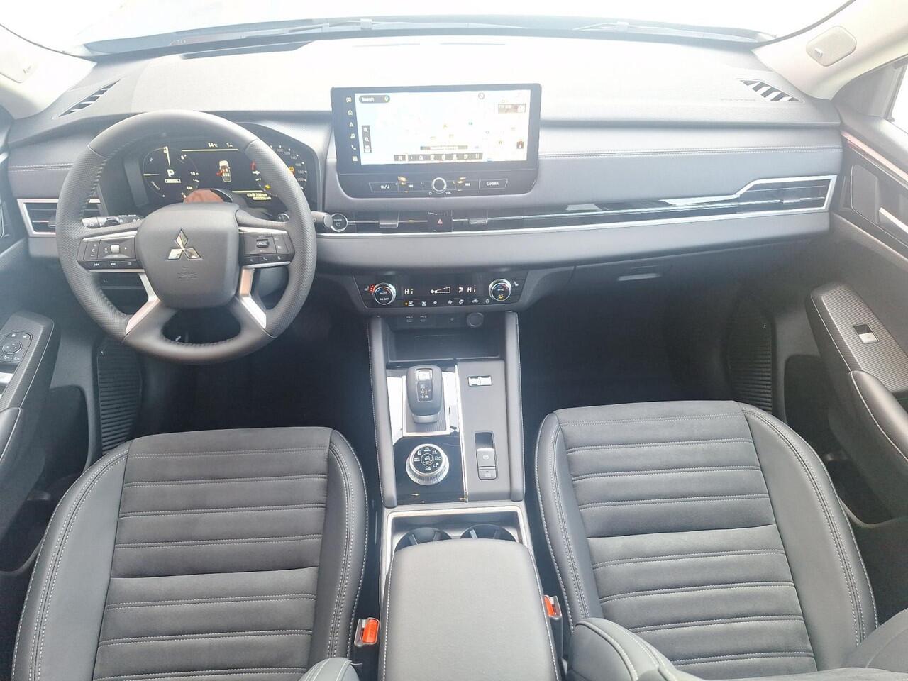 Mitsubishi OUTLANDER 2.4 PHEV First Edition |¤5.000,- VOORRAADKORTING| OP=OP| 8 Jaar garantie|