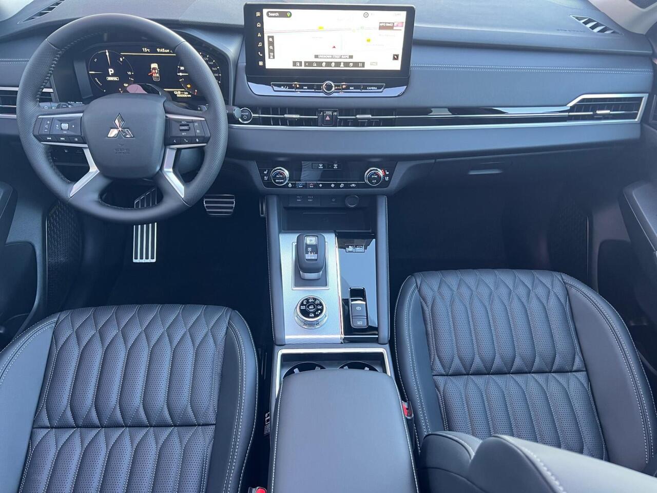 Mitsubishi OUTLANDER 2.4 PHEV Instyle |¤5.000,- Inroductiekorting | 8 Jaar garantie|