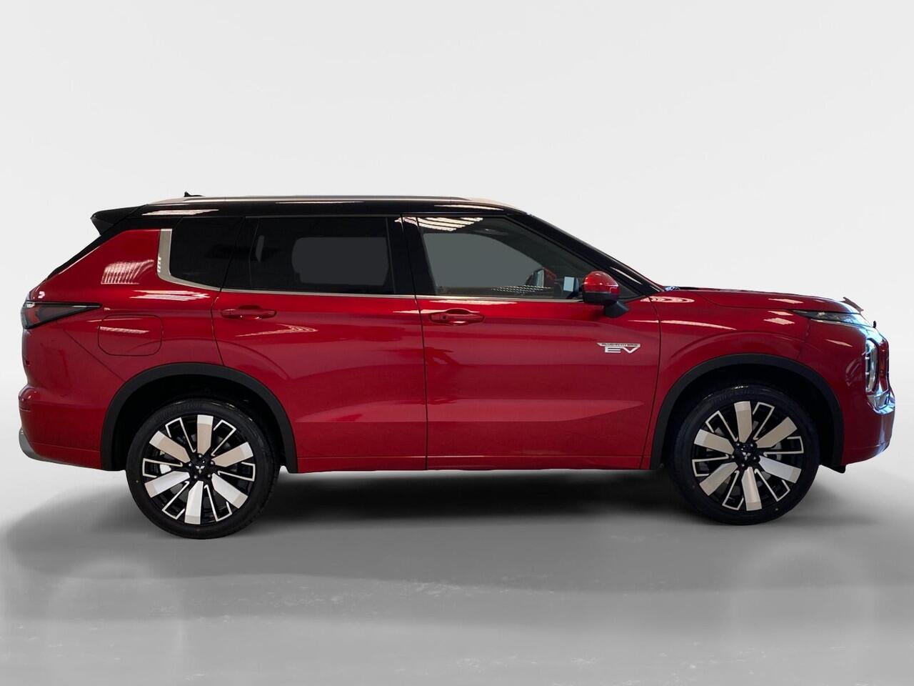 Mitsubishi OUTLANDER 2.4 PHEV | INSTYLE + | DIRECT LEVERBAAR| ZWART DAK | PRIJS INCL ¤5.000,- INTRODUCTIE KORTING |