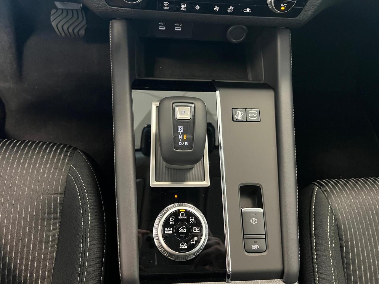 Mitsubishi OUTLANDER 2.4 PHEV | PURE | DIRECT LEVERBAAR | PRIJS INCL ¤5000,- INTRODUCTIE KORTING |