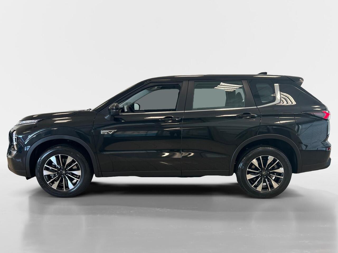 Mitsubishi OUTLANDER 2.4 PHEV | PURE | DIRECT LEVERBAAR | PRIJS INCL ¤5000,- INTRODUCTIE KORTING |