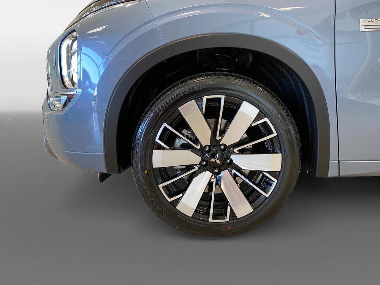 Mitsubishi OUTLANDER 2.4 PHEV | INSTYLE | DIRECT LEVERBAAR | PRIJS INCL ¤5.000,- INTRODUCTIE KORTING |