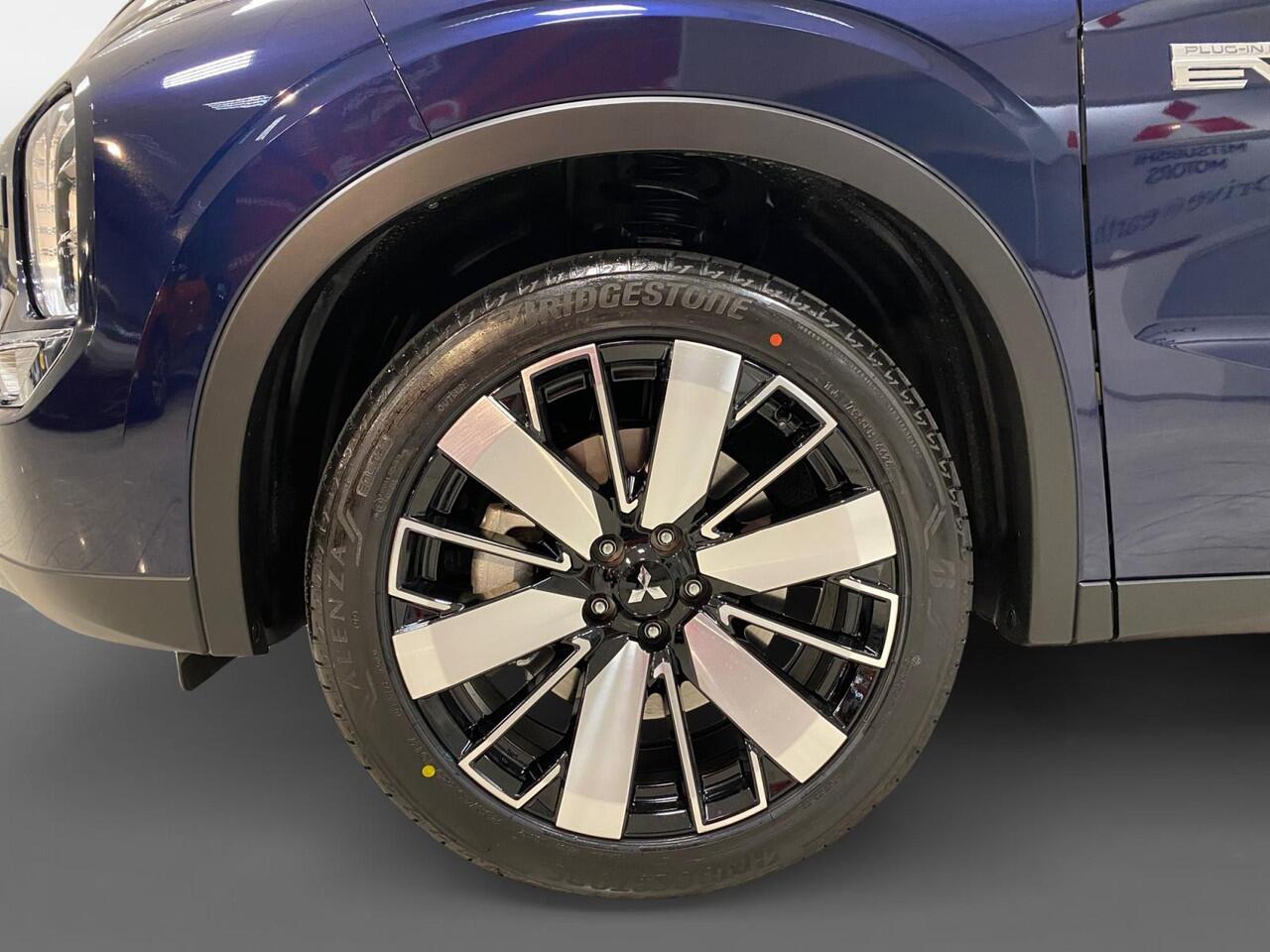 Mitsubishi OUTLANDER 2.4 PHEV | FIRST EDITION | DIRECT LEVERBAAR | PRIJS INCL ¤5.000,- INTRODUCTIE KORTING |