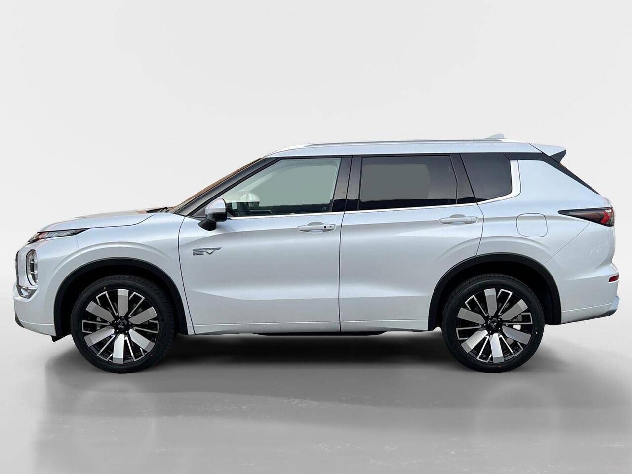 Mitsubishi OUTLANDER 2.4 PHEV Instyle |¤5.000,- VOORRAADKORTING| OP=OP| 8 Jaar garantie|