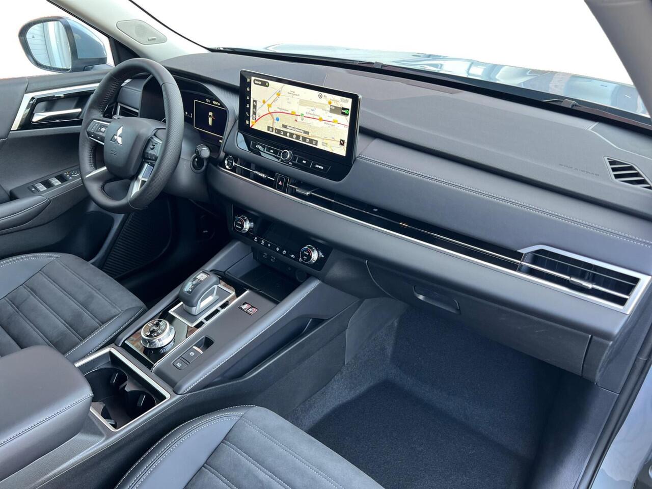 Mitsubishi OUTLANDER 2.4 PHEV Business Edition AWD |Zakelijke uitvoering| 1600 KG trekgewicht|